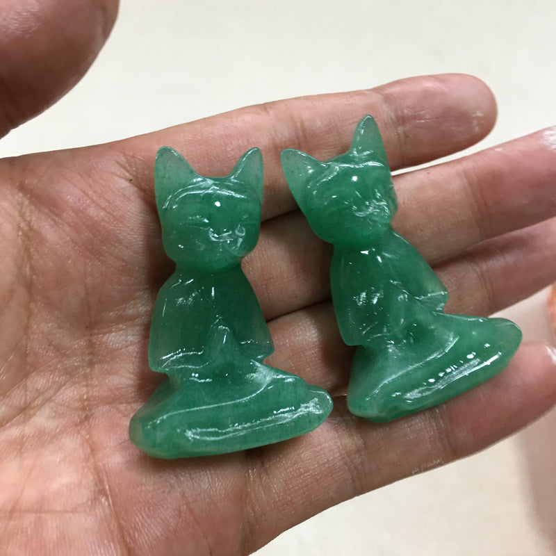 About 5CM Green aventurine Yoga cat Carving crystal carved