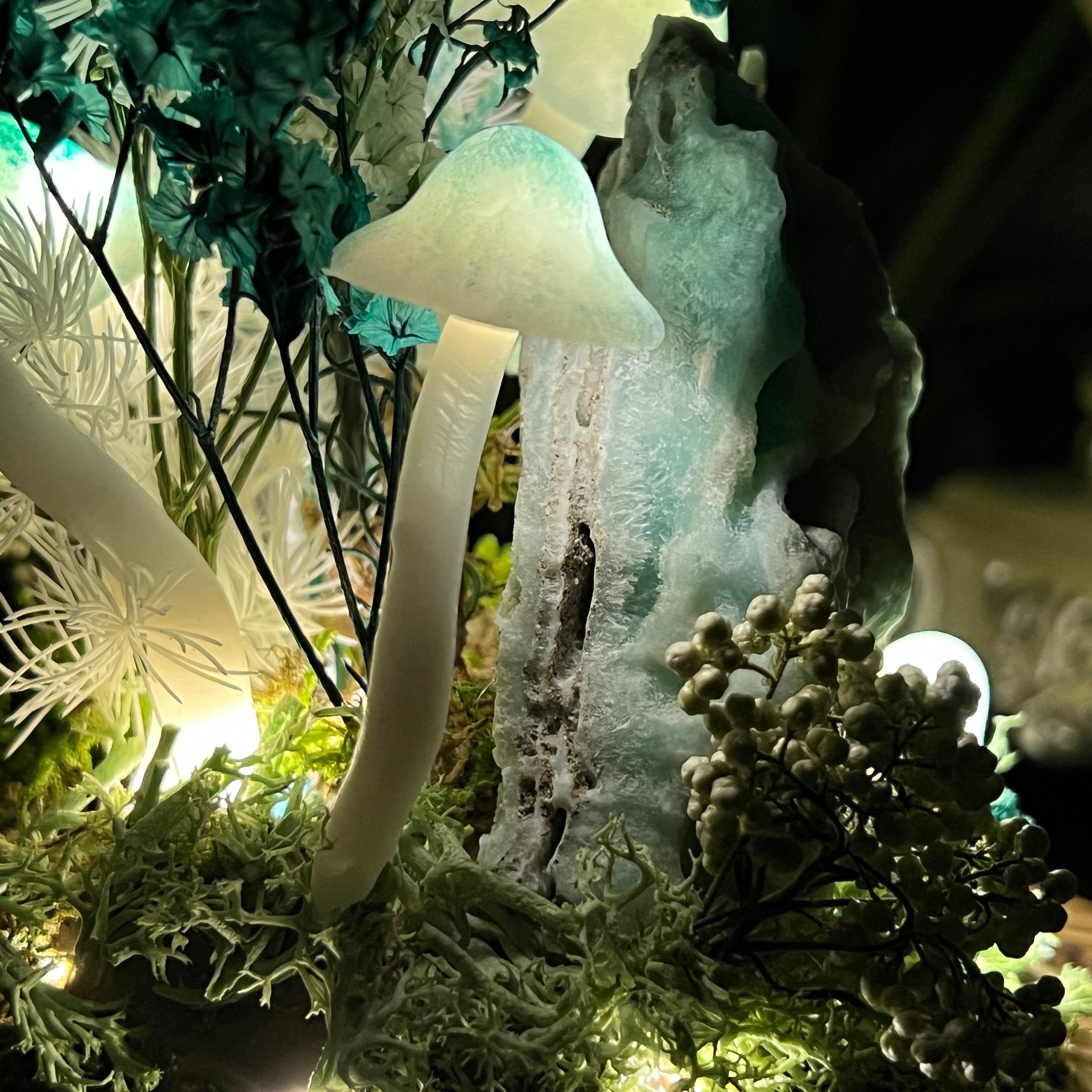 Ocean Whisper: Natural Hemimorphite & Eternal Seafoam Meadow Lamp | Handmade Crystal Mushroom Lamp