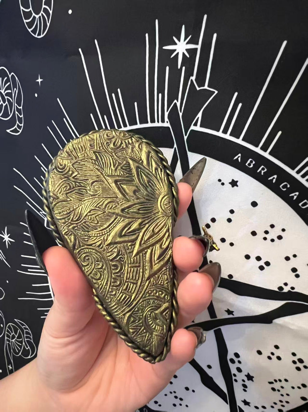 Handmade Natural Black Obsidian Scrying Mirror/Magic Obsidian Witch Mirror/Crystal Quartz Mirror/Manifest Altar Tool