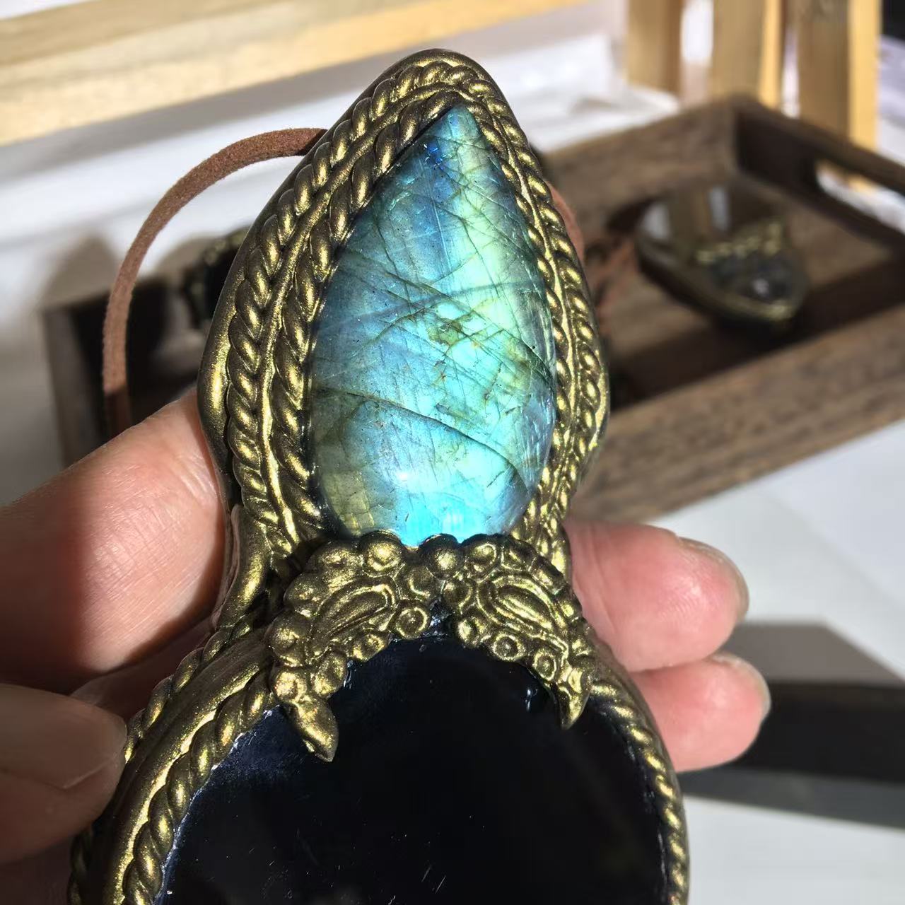 Handmade Natural Black Obsidian Scrying Mirror pendant/Magic Obsidian Witch Mirror/Crystal Quartz Mirror/Manifest Altar Tool