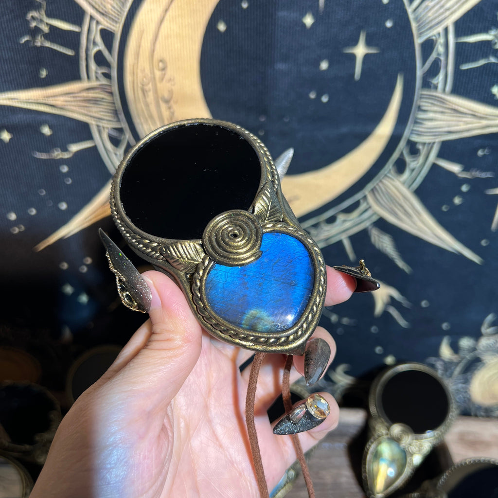 Handmade Natural Black Obsidian Scrying Mirror pendant/Magic Obsidian Witch Mirror/Crystal Quartz Mirror/Manifest Altar Tool