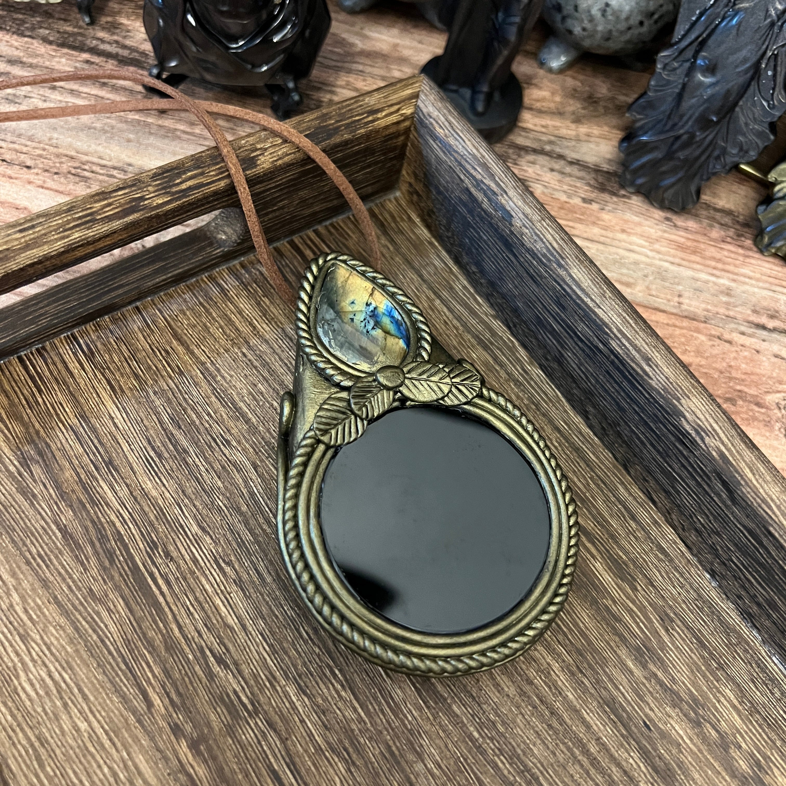 Handmade Natural Black Obsidian Scrying Mirror pendant/Magic Obsidian Witch Mirror/Crystal Quartz Mirror/Manifest Altar Tool
