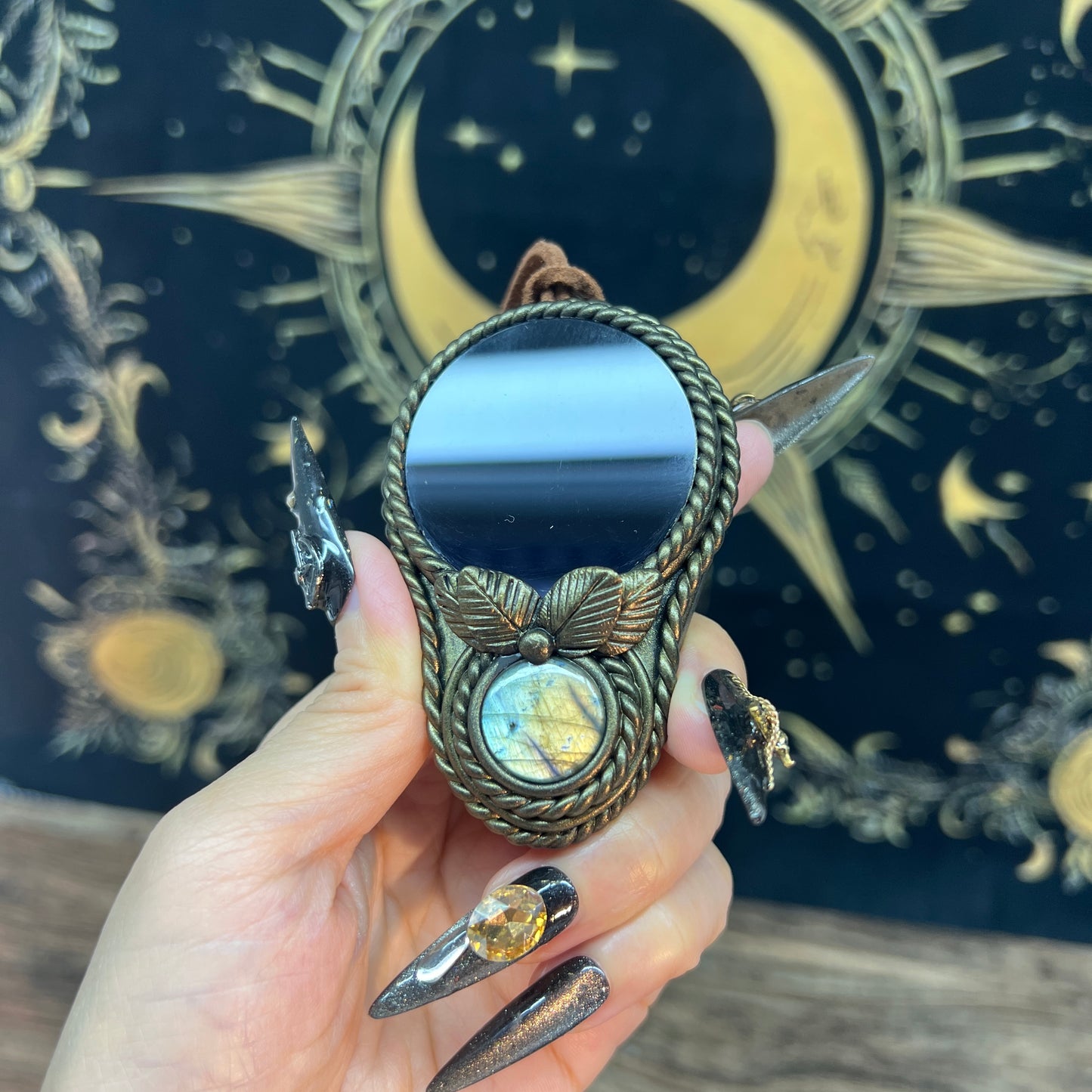 Handmade Natural Black Obsidian Scrying Mirror/Magic Obsidian Witch Mirror/Crystal Quartz Mirror/Manifest Altar Tool