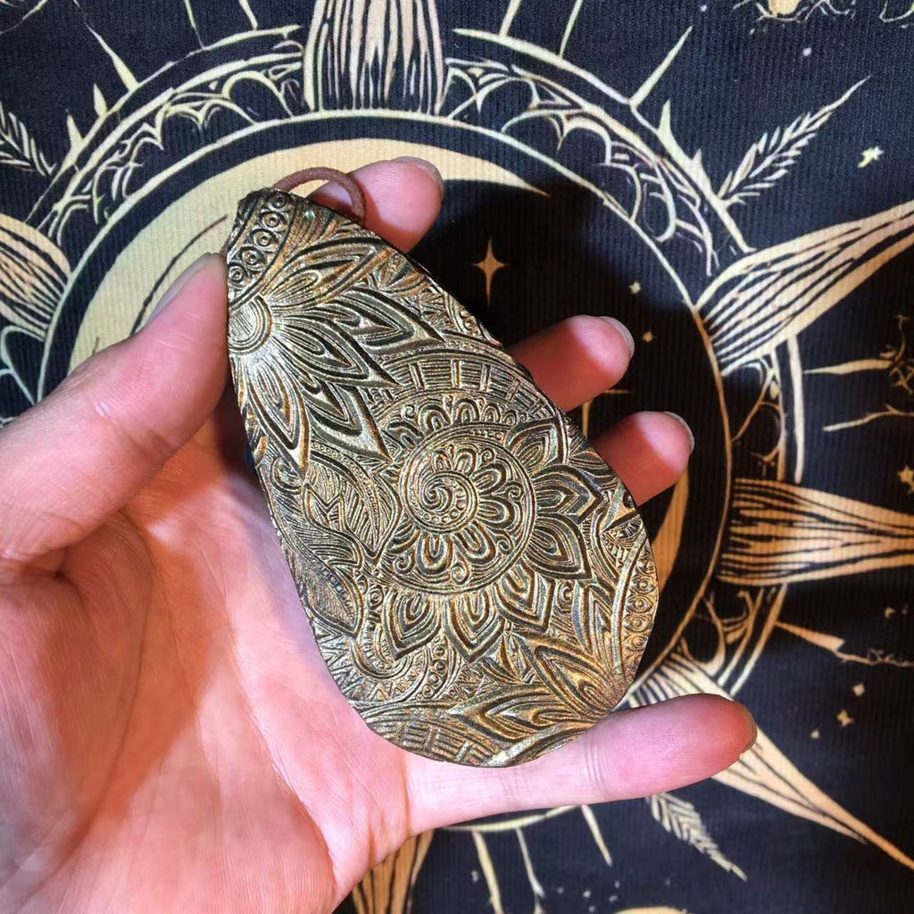 Handmade Natural Black Obsidian Scrying Mirror pendant/Magic Obsidian Witch Mirror/Crystal Quartz Mirror/Manifest Altar Tool