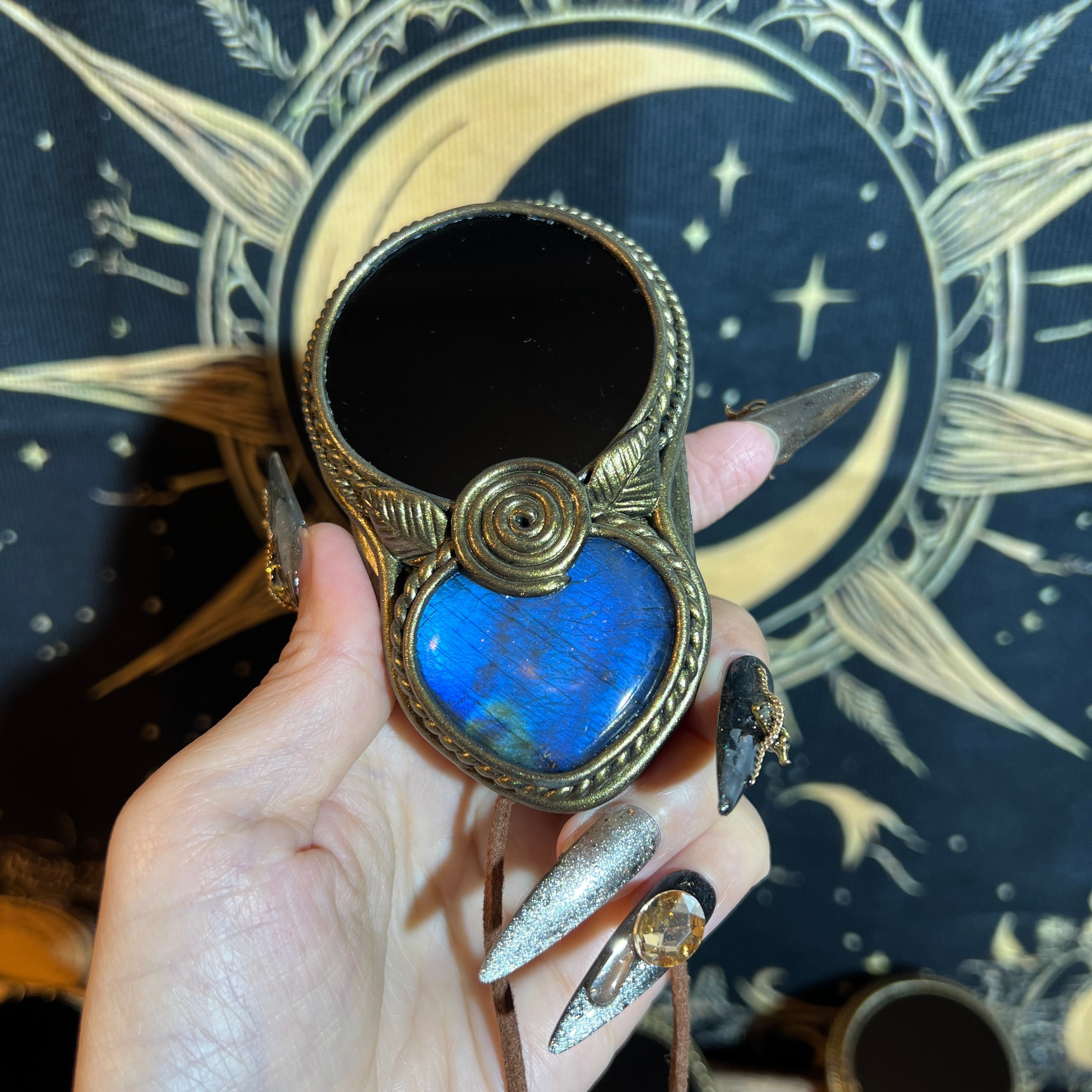 Handmade Natural Black Obsidian Scrying Mirror pendant/Magic Obsidian Witch Mirror/Crystal Quartz Mirror/Manifest Altar Tool