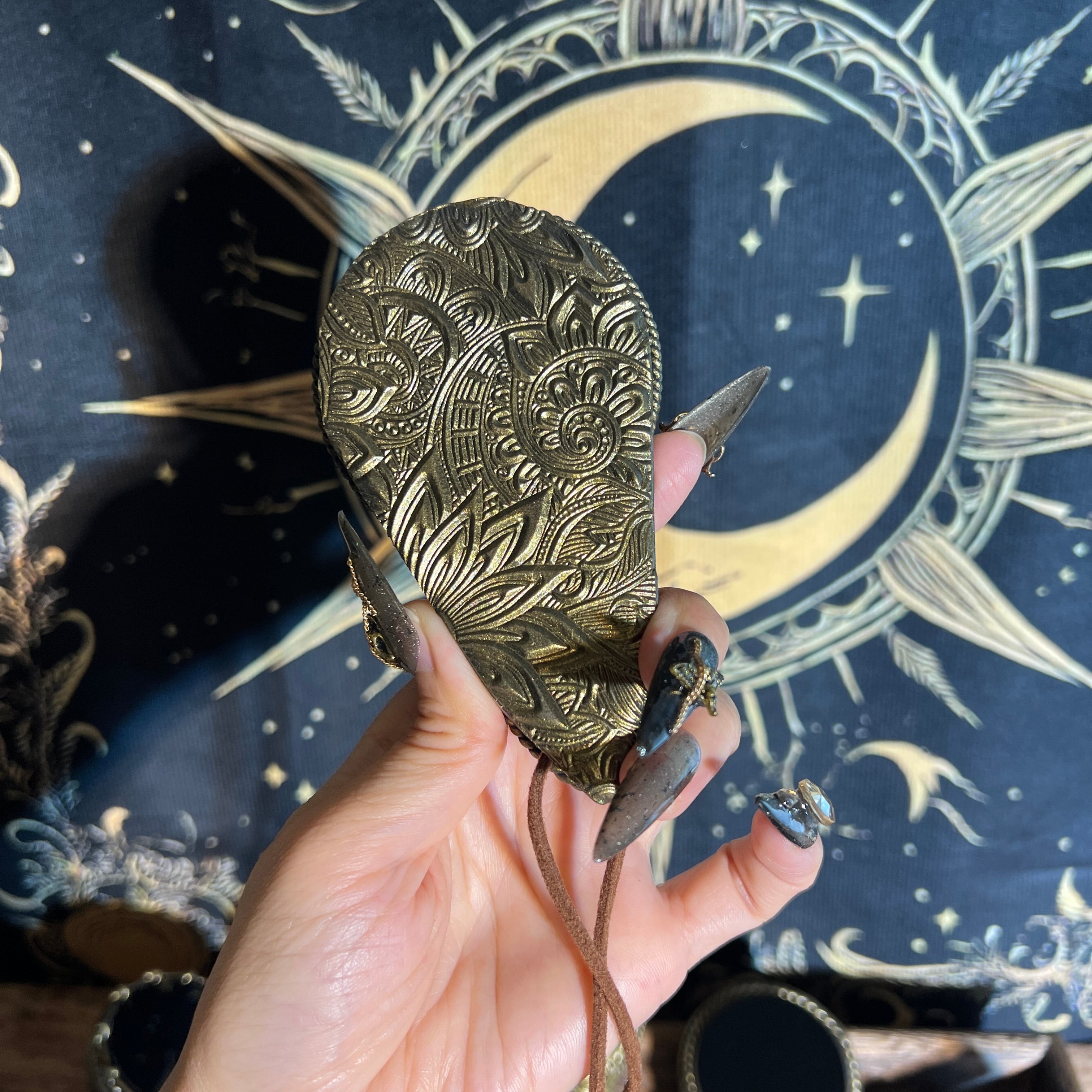 Handmade Natural Black Obsidian Scrying Mirror pendant/Magic Obsidian Witch Mirror/Crystal Quartz Mirror/Manifest Altar Tool