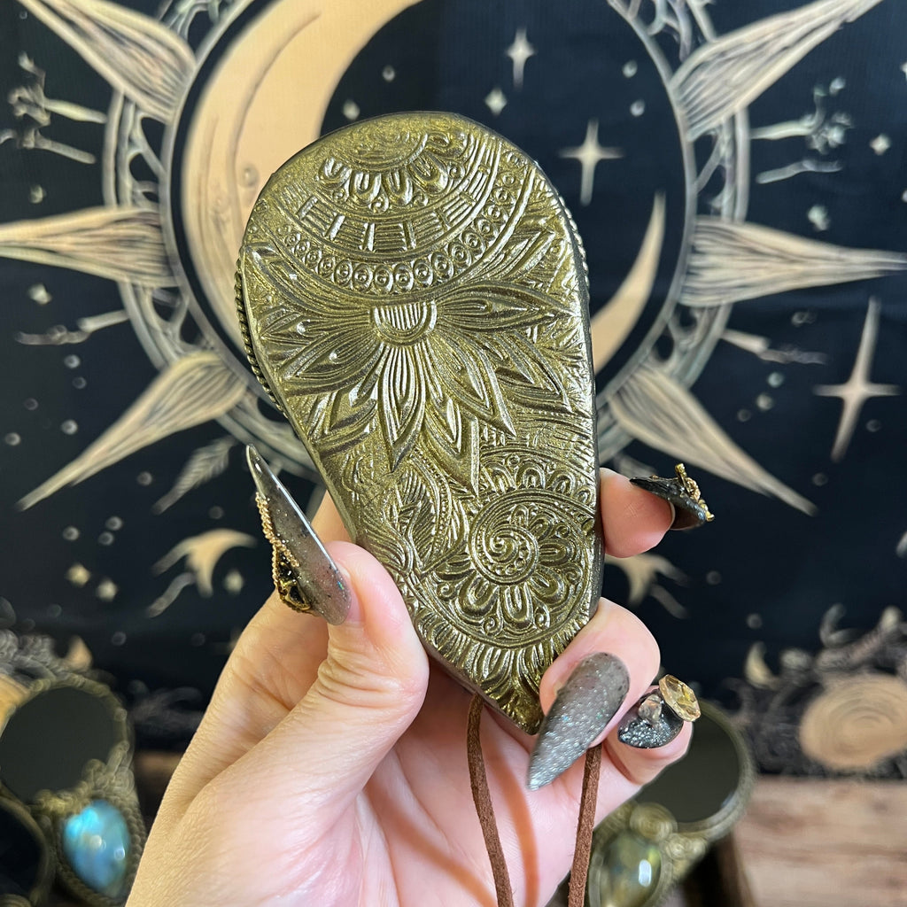 Handmade Natural Black Obsidian Scrying Mirror pendant/Magic Obsidian Witch Mirror/Crystal Quartz Mirror/Manifest Altar Tool