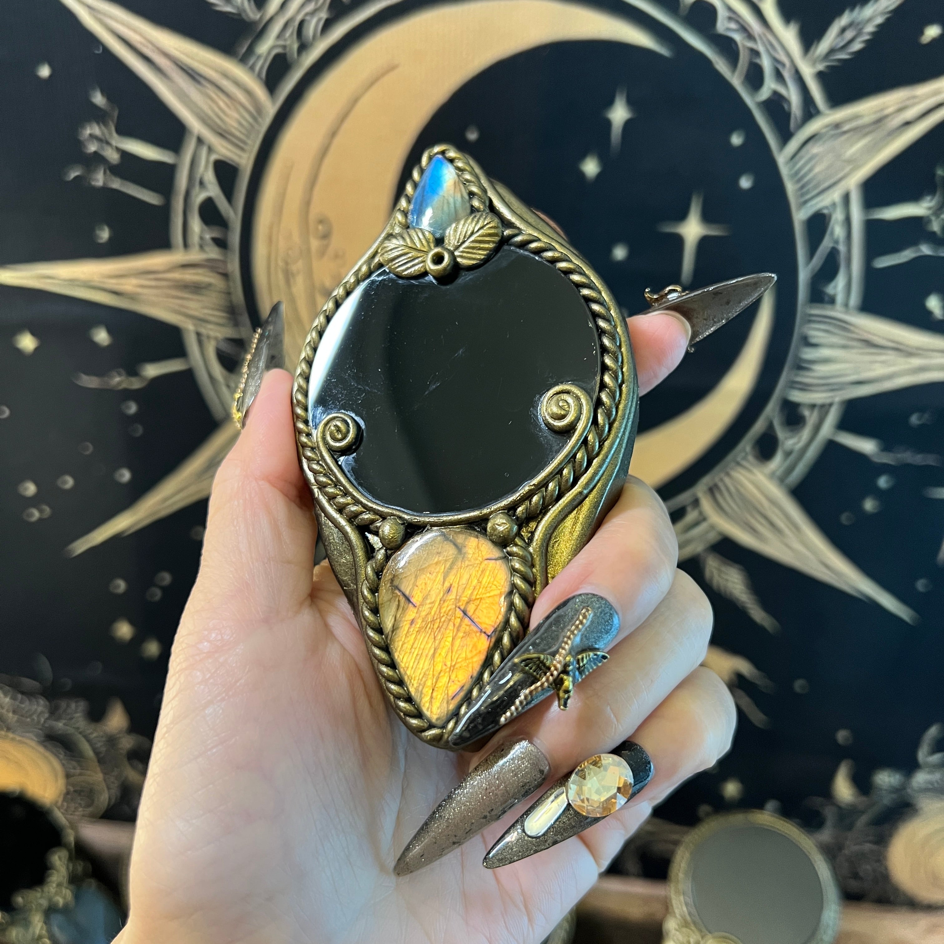 Handmade Natural Black Obsidian Scrying Mirror pendant/Magic Obsidian Witch Mirror/Crystal Quartz Mirror/Manifest Altar Tool