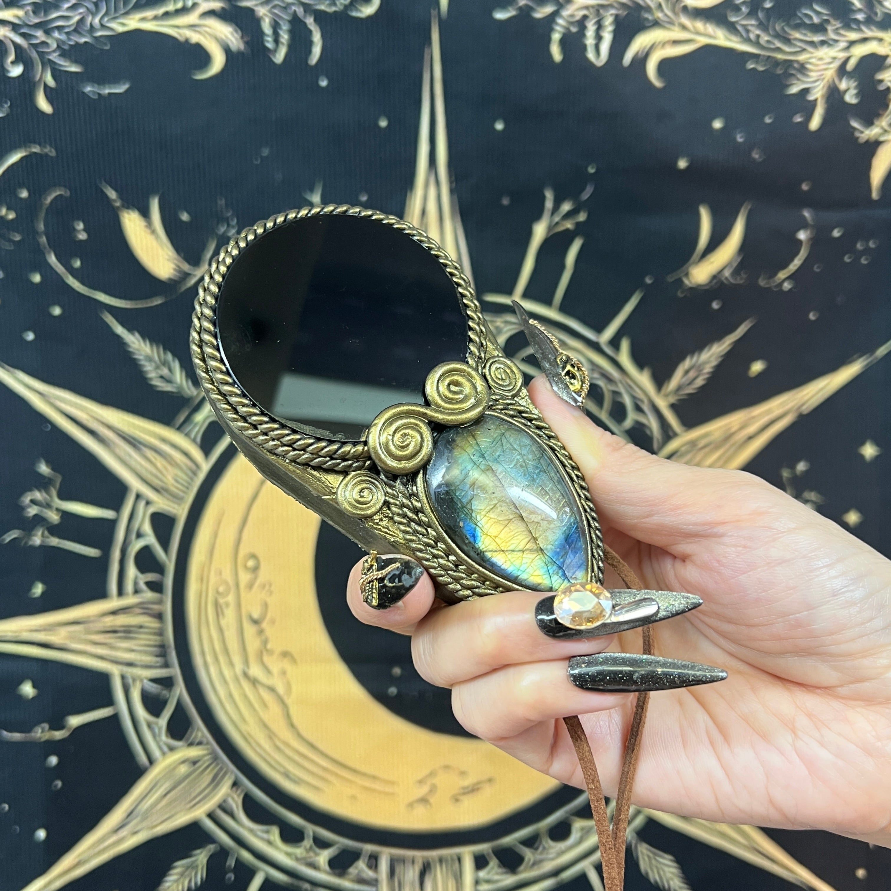 Handmade Natural Black Obsidian Scrying Mirror pendant/Magic Obsidian Witch Mirror/Crystal Quartz Mirror/Manifest Altar Tool