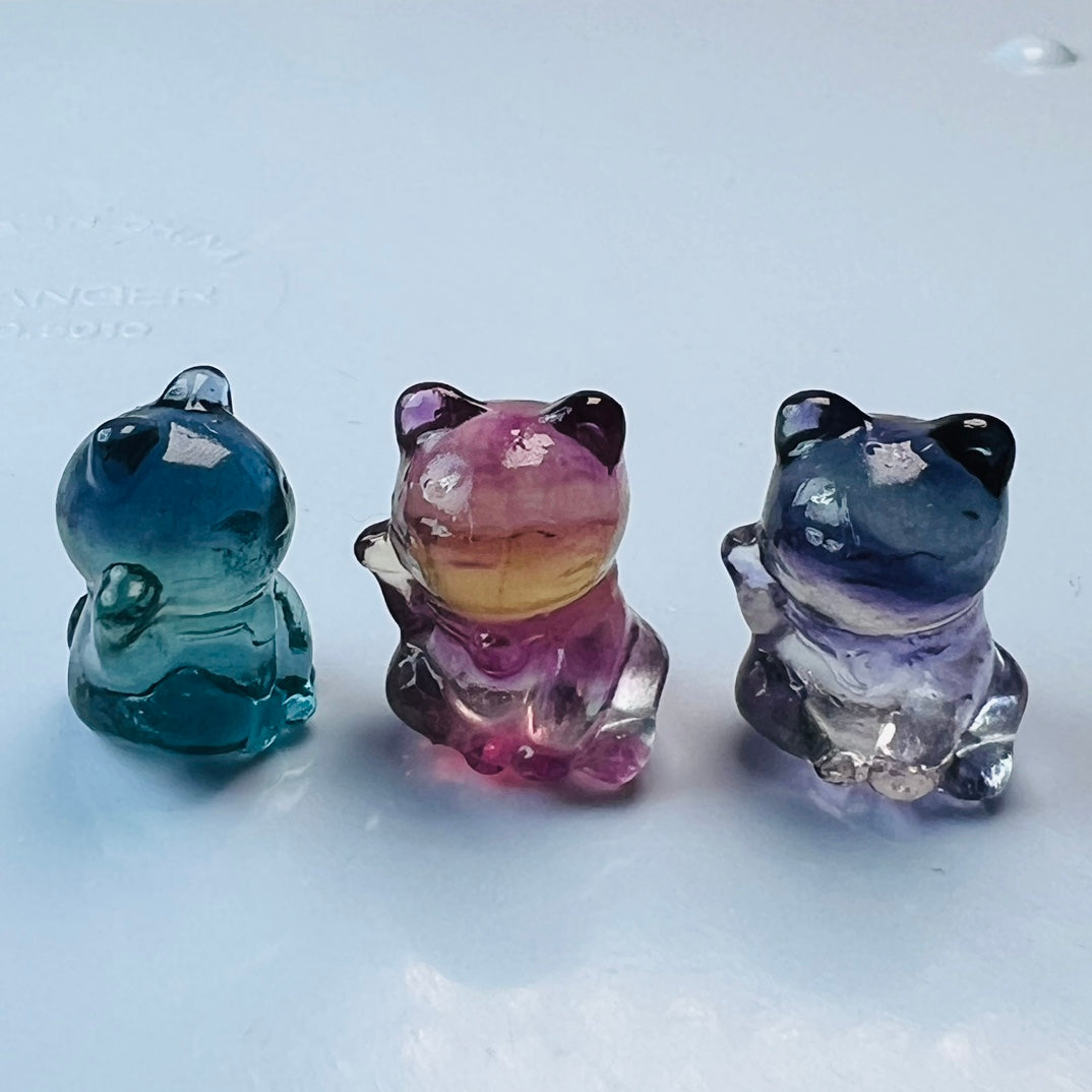 Mini Fluorite Lucky Cat Carving Gemstone carving crystal carving