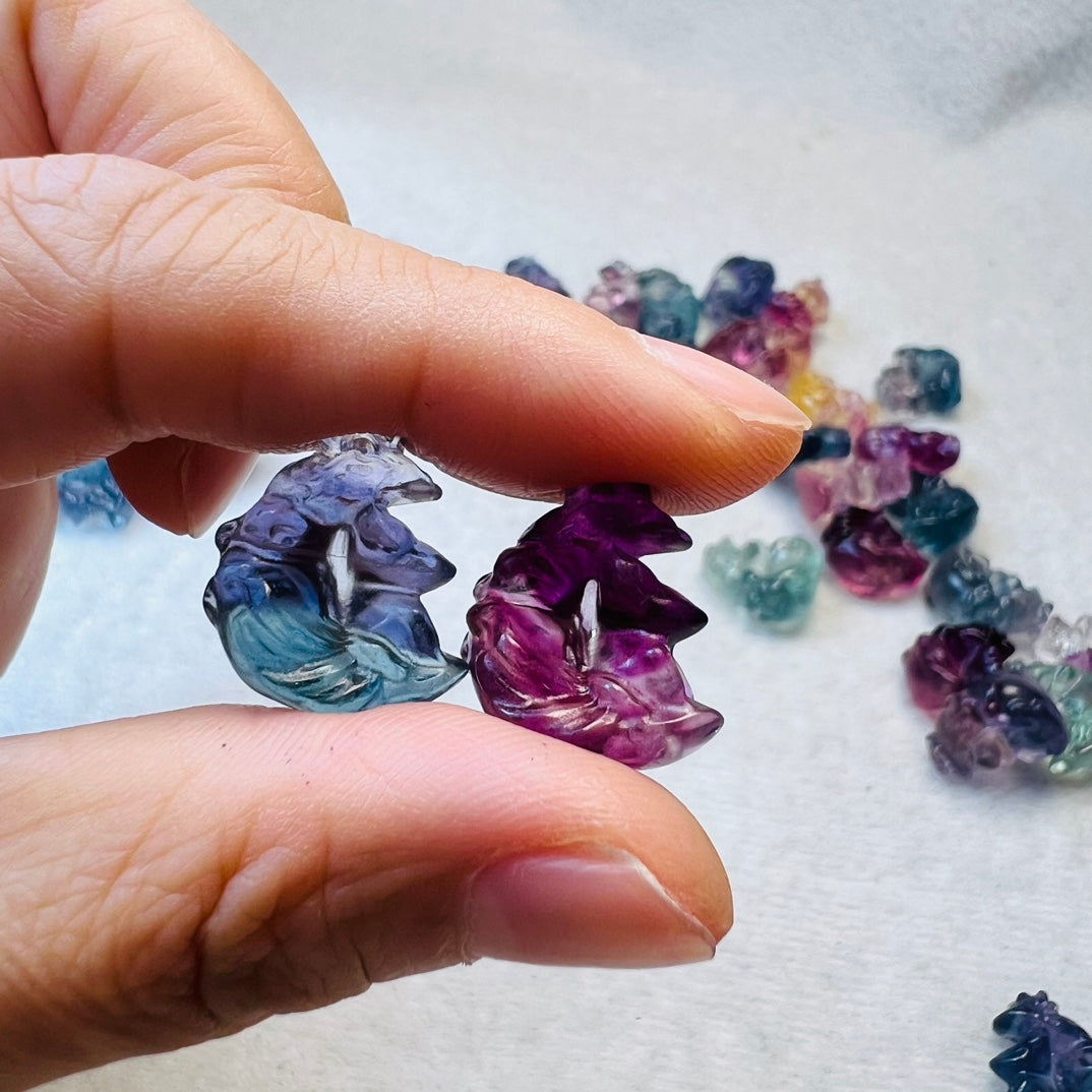 Mini Fluorite Moon Fox Carving crystal carving