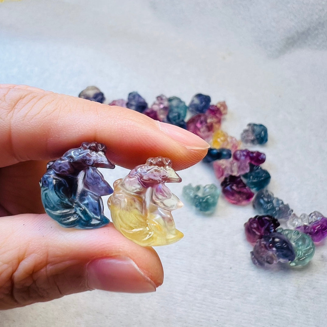 Mini Fluorite Moon Fox Carving crystal carving