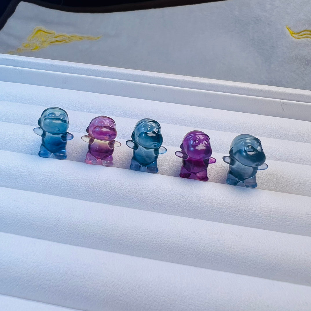 Mini Fluorite Crayon Shin-chan Carving crystal carving