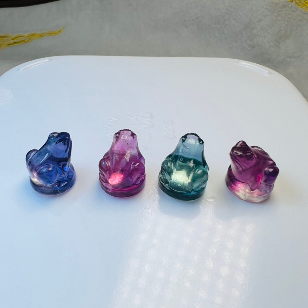 Mini Fluorite frog Carving crystal carving