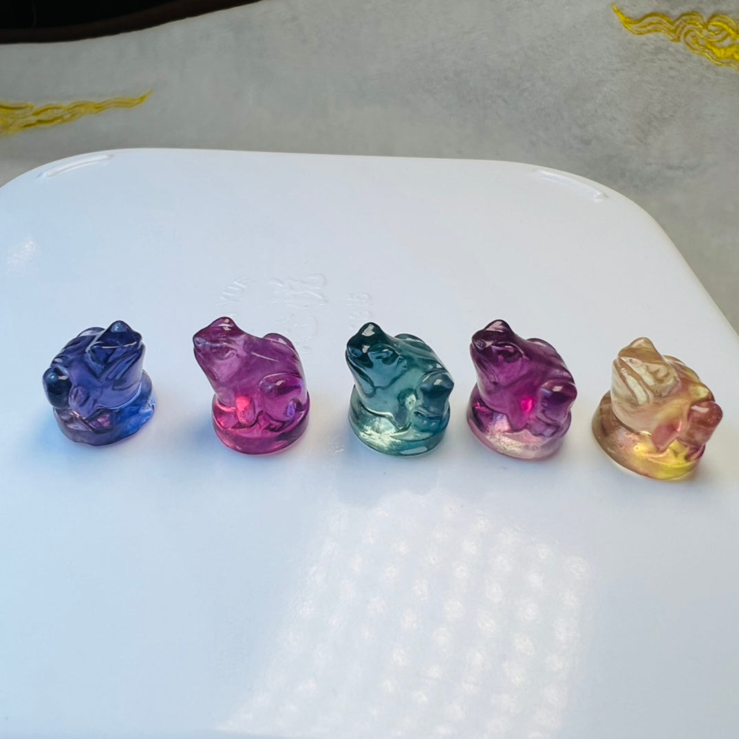 Mini Fluorite frog Carving crystal carving