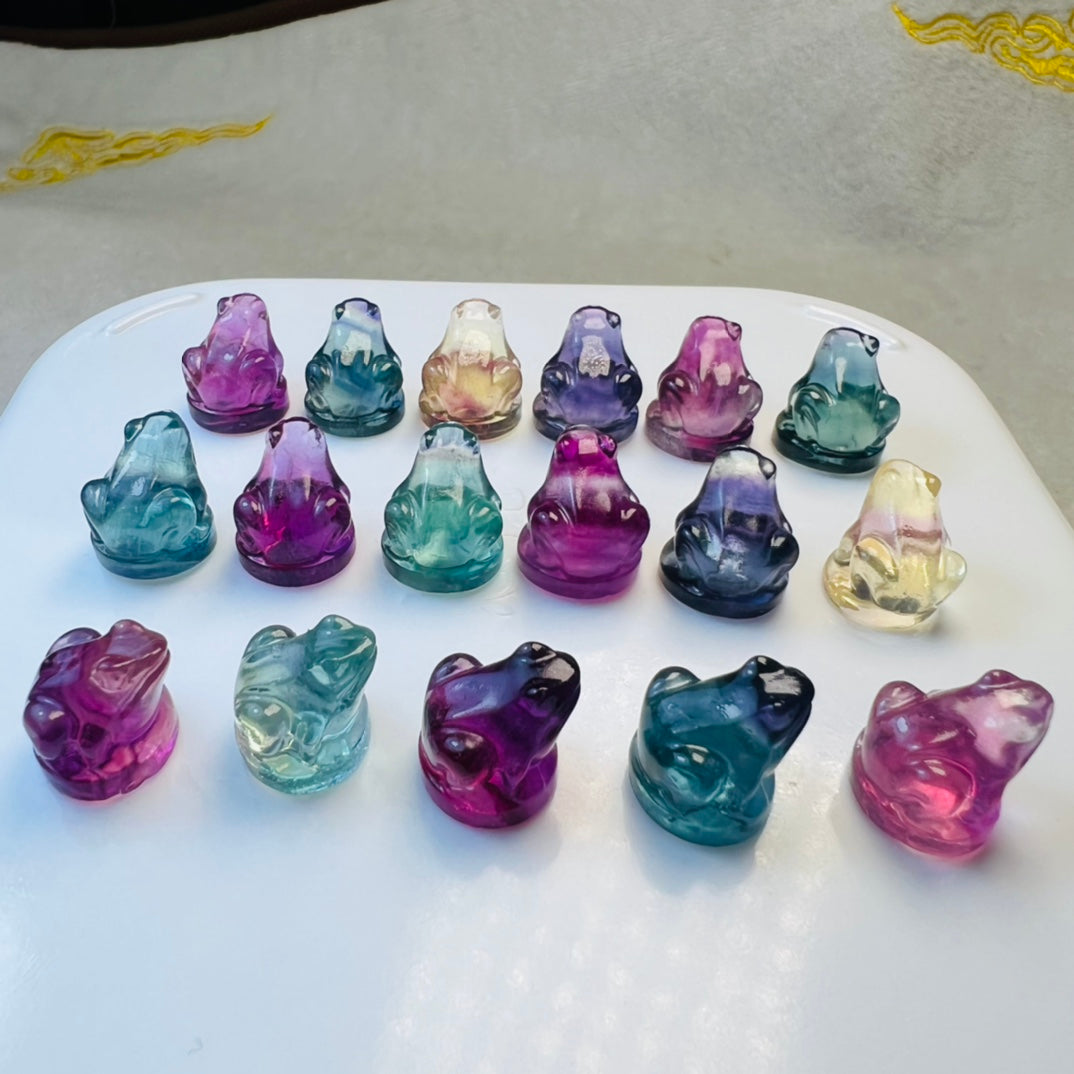 Mini Fluorite frog Carving crystal carving