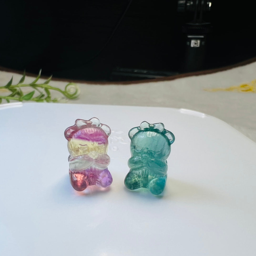 Mini Fluorite Little Bear Doesn't Speak Carving crystal carving