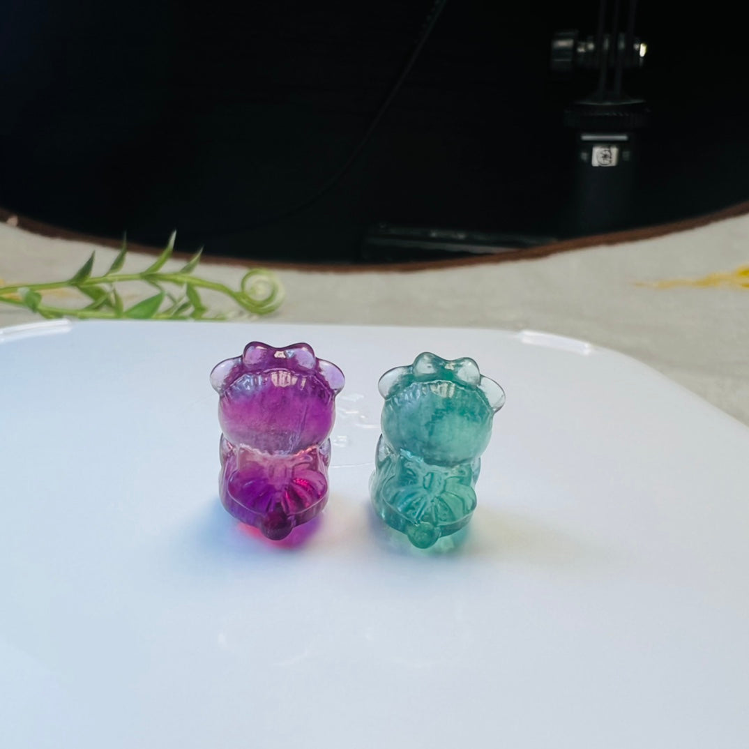 Mini Fluorite Little Bear Doesn't Speak Carving crystal carving