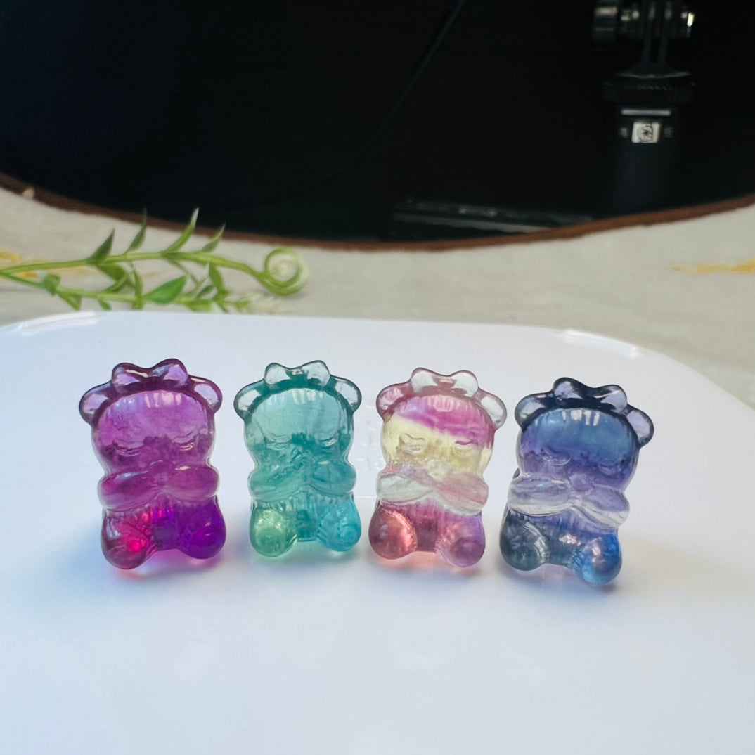 Mini Fluorite Little Bear Doesn't Speak Carving crystal carving